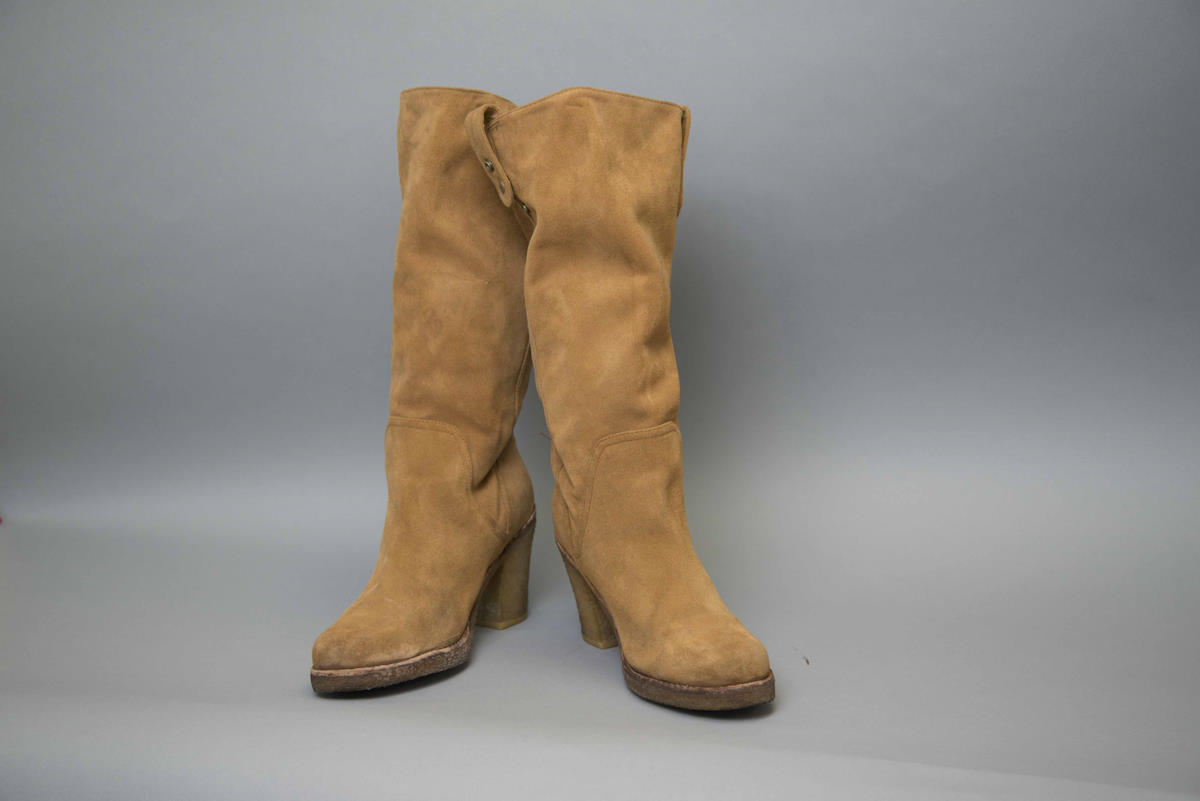 pair light brown suede boots recently drycleaned
